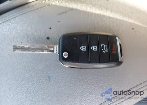 2018 Kia Sportage Lx from USA, damaged, VIN KNDPMCAC8J7411880